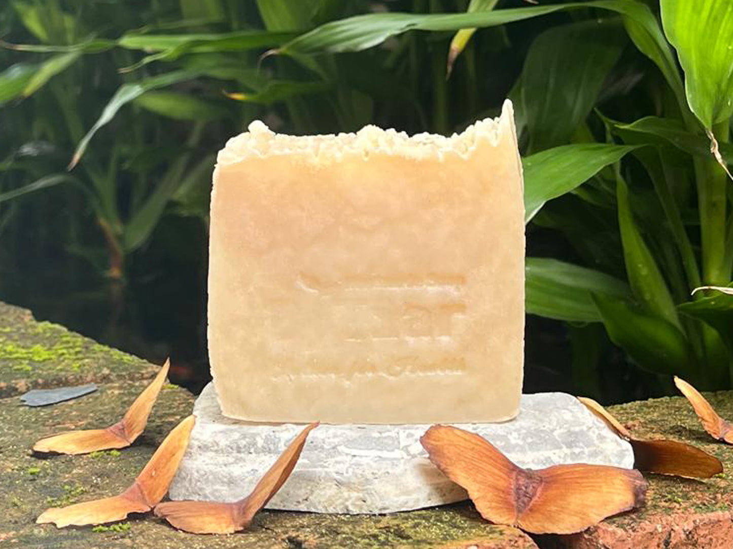 ByTiar Handmade Cold-Processed Iced Jelly Soap - revitalizing and refreshing, suitable for all skin types.